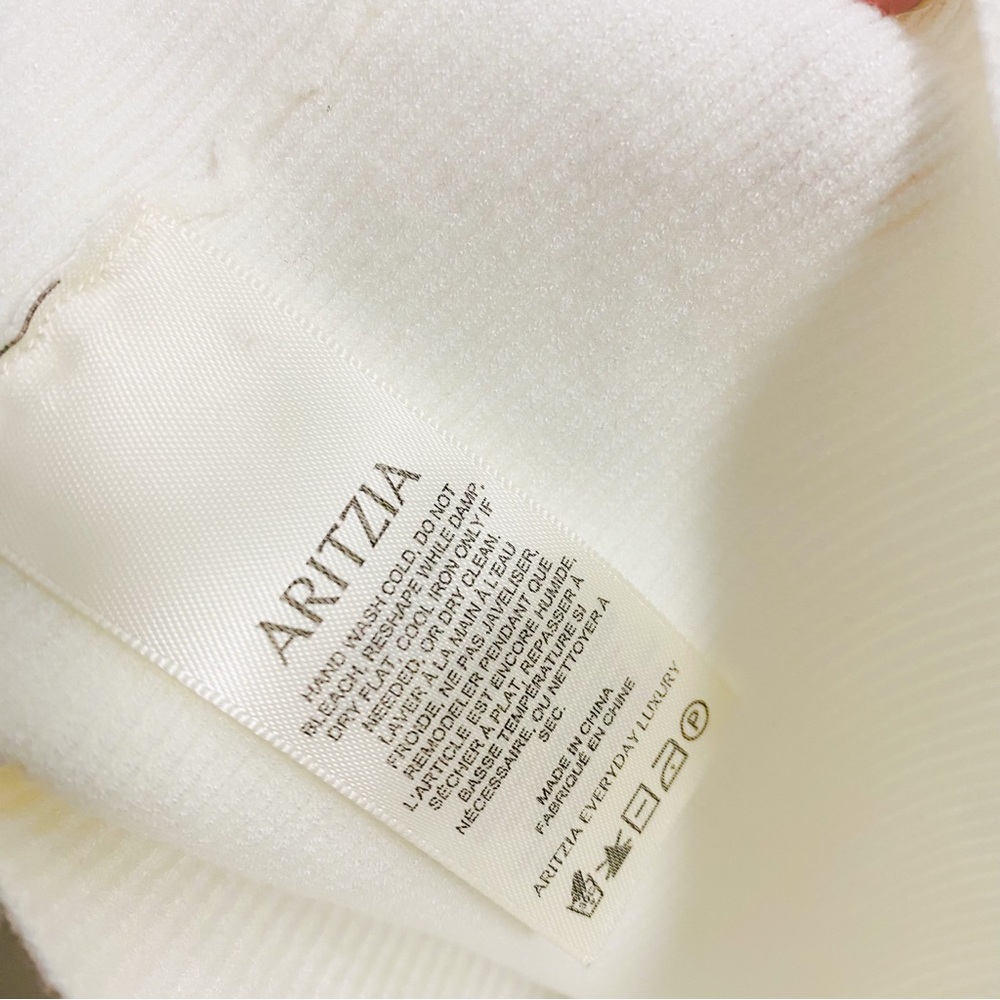 Aritzia Wilfred Nola Off The Shoulder Cream White Ribbed Knit Sweater Size Large - Picture 7 of 10